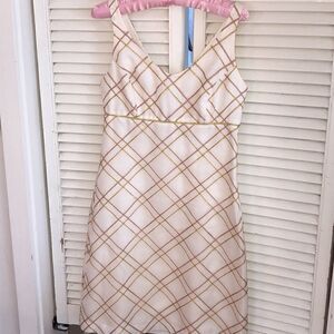 Tocca Made in the USA 🇺🇸 Goddess Shift Dress. Fully Lined in WOW Gold Pattern